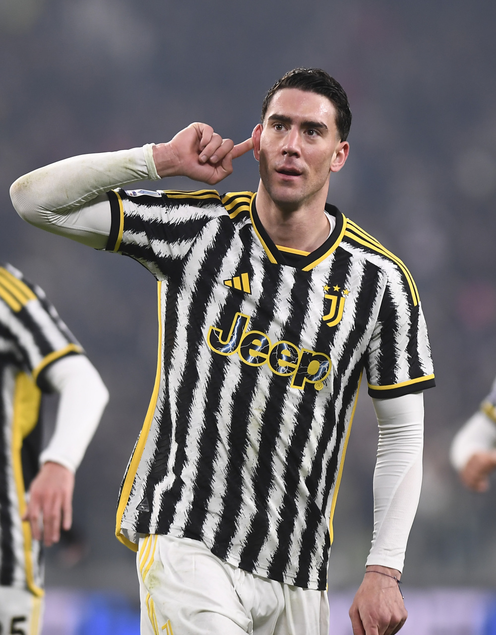 半场：莱比锡2-0法兰克福，哈德、鲍姆加特纳相互传射